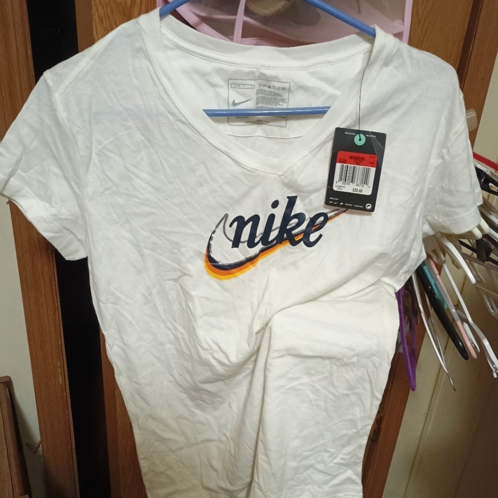 Nike tee